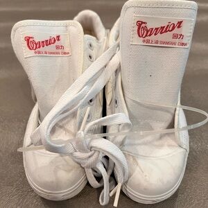 WOS33 sneakers. Size 5.5/ size 36